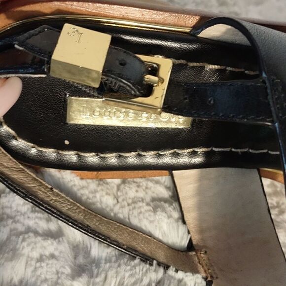 Louis et Cie Leather Gold Woman's Slingback Sandals - Picture 4 of 10